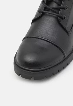 Pier One Unisex - Veterboots - Black 11 Pier One Unisex - Veterboots - Black -Pier One 22beec30a0d648278baed798a17c13da scaled