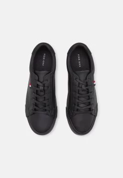 Pier One Unisex - Sneakers Laag - Black 9 Pier One Unisex - Sneakers Laag - Black -Pier One 3373b81dbbea42b3a3cf1476f6dea27d