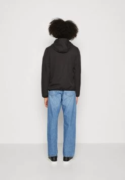 Pier One Regenjas - Black 8 Pier One Regenjas - Black -Pier One 4e357a4c9dc64463935acb495187a2e8