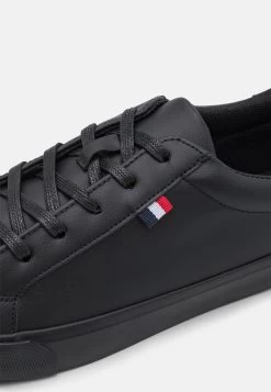 Pier One Unisex - Sneakers Laag - Black 11 Pier One Unisex - Sneakers Laag - Black -Pier One 6e36972564914bfea36b8c5d9e0ffb4b