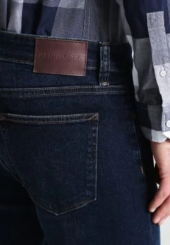 Pier One Basic - Straight Leg Jeans - Dark Blue Denim -Pier One 7aa5df5983c44365808e18ddcad2589e