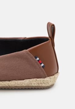 Pier One Unisex - Espadrilles - Brown -Pier One 9a52ce945a2849ed8945c8f267c0bb52