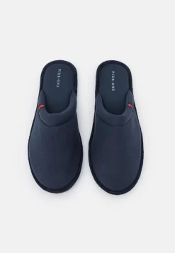 Pier One Pantoffels - Dark Blue -Pier One a980ddae57c846959579e8a4a1384f89 scaled