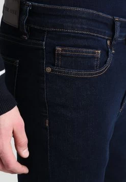 Pier One Basic - Straight Leg Jeans - Rinsed -Pier One abcf0dd4e2f44f36b372d1a00b38a238