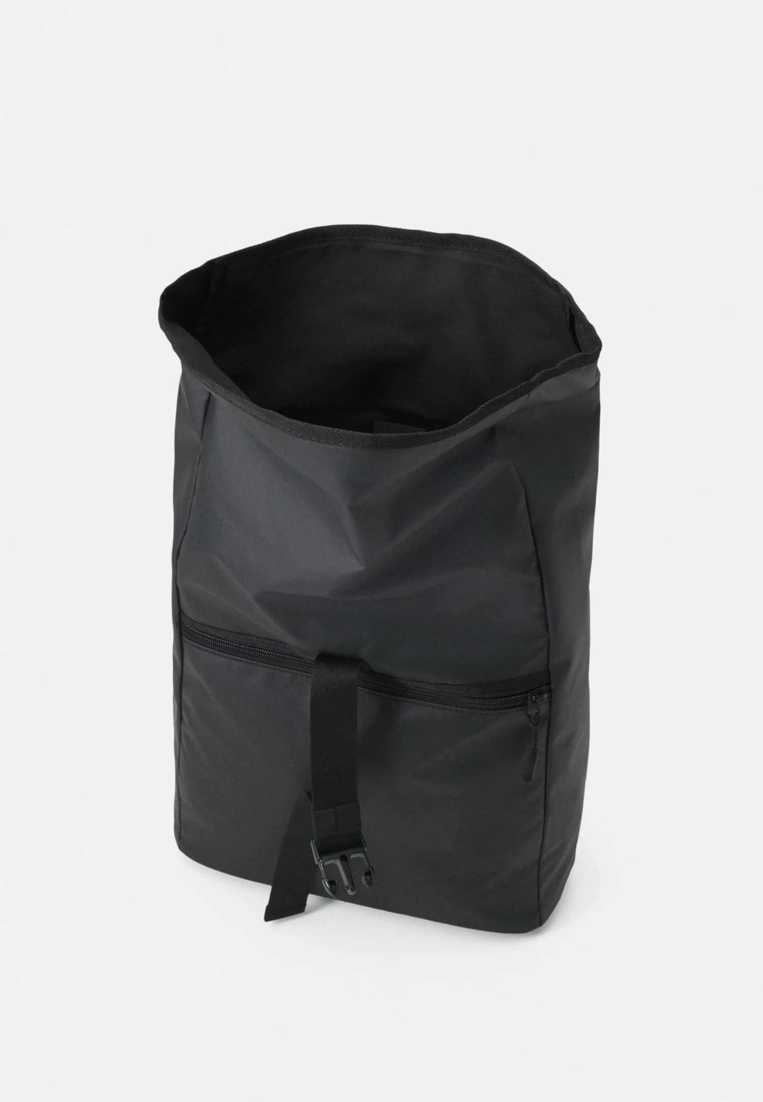 Pier One Tarpaulin Water Repellent Unisex - Rugzak - Black 3 Pier One Tarpaulin Water Repellent Unisex - Rugzak - Black - Afbeelding 3
