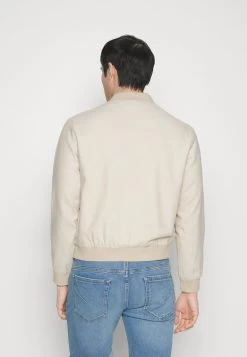 Pier One Bomberjacks - Beige 7 Pier One Bomberjacks - Beige -Pier One ba865374a5974ac187bf6ede3af27cf5