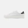Pier One Sneakers Laag - White